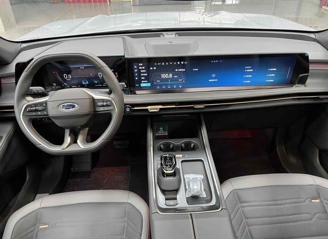 
								Ford Edge (II), 2023 full									