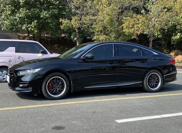 
								Honda Accord, 2021 full									