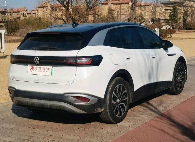 
								Volkswagen ID.4 X, 2024 full									