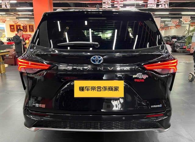 
								Toyota Granvia, 2023 full									