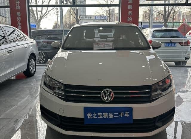 
								Volkswagen Polo (V), 2021 full									