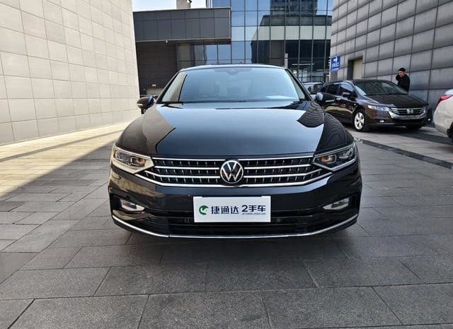 
								Volkswagen Magotan, 2023 full									