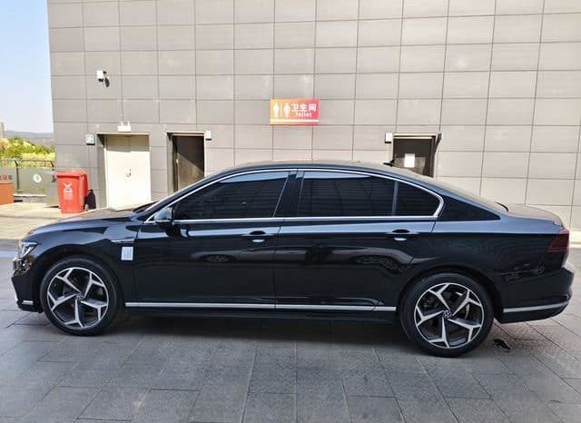 
								Volkswagen Magotan, 2023 full									