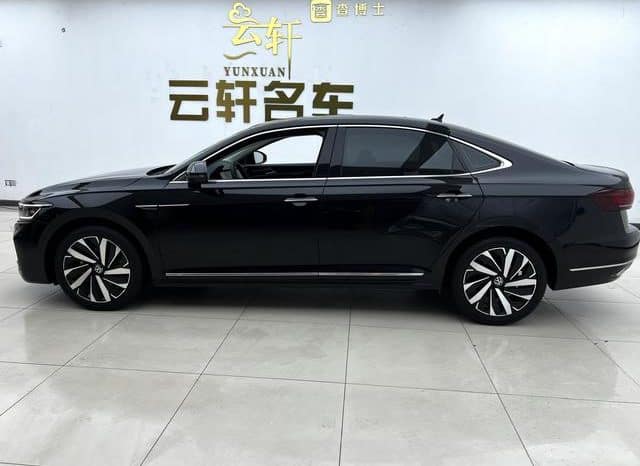 
								Volkswagen Passat, 2022 full									