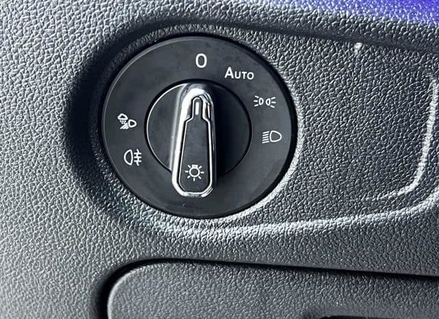 
								Volkswagen Passat, 2022 full									