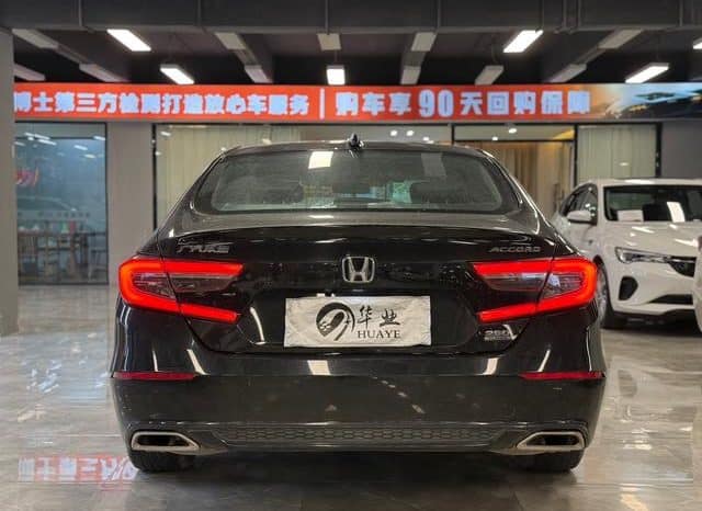
								Honda Accord, 2021 full									
