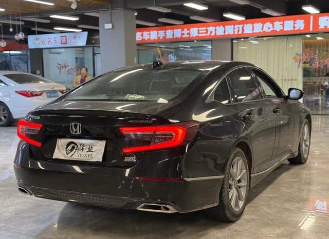 
								Honda Accord, 2021 full									