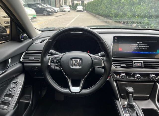 
								Honda Accord, 2022 full									