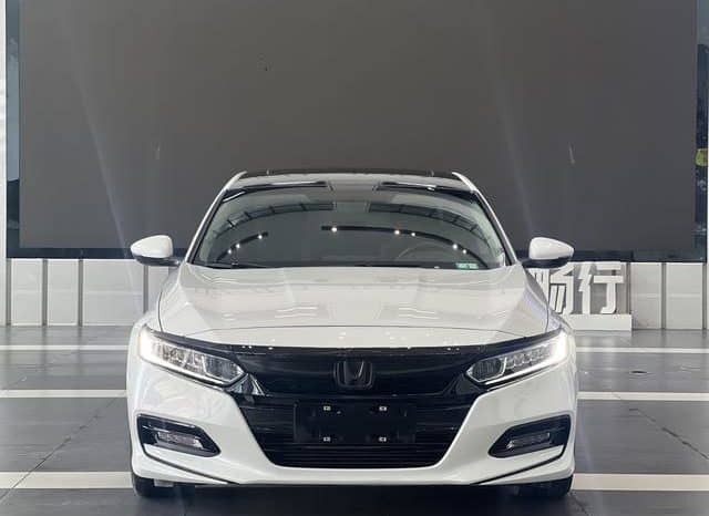 
								Honda Accord, 2020 full									