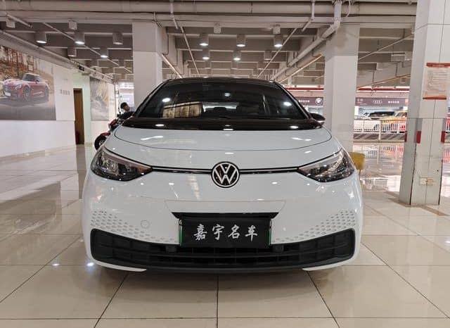 
								Volkswagen ID.3, 2024 full									
