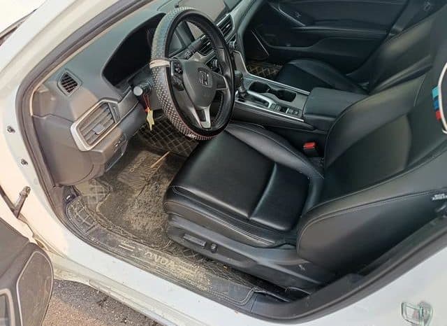 
								Honda Accord, 2022 full									