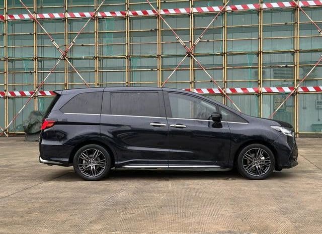 
								Honda Odyssey, 2022 full									
