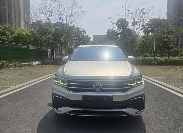 
								Volkswagen Tiguan L, 2021 full									