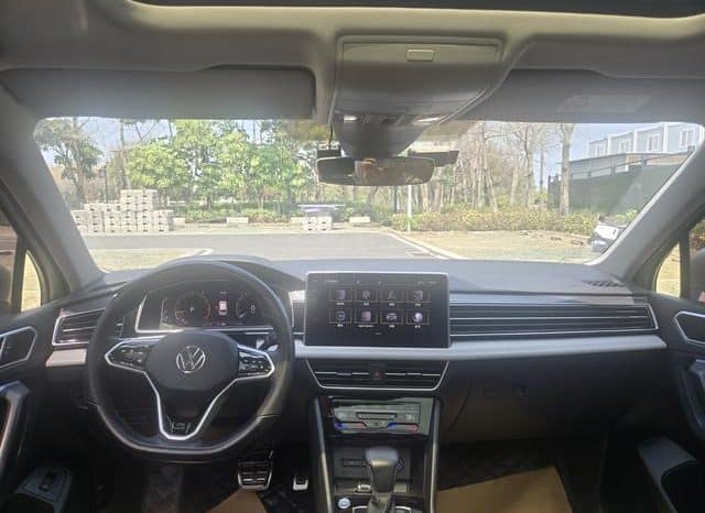 
								Volkswagen Tiguan L, 2021 full									
