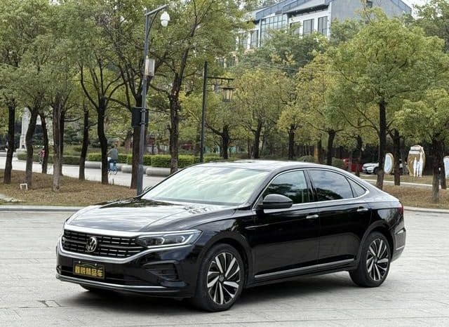 67cf04fcc54cc Volkswagen Passat, 2022