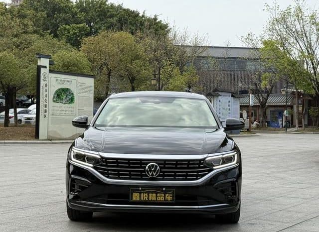 
								Volkswagen Passat, 2022 full									