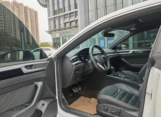 
								Volkswagen Passat CC, 2023 full									
