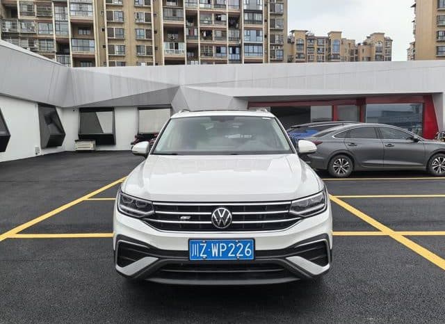 
								Volkswagen Tiguan L, 2021 full									