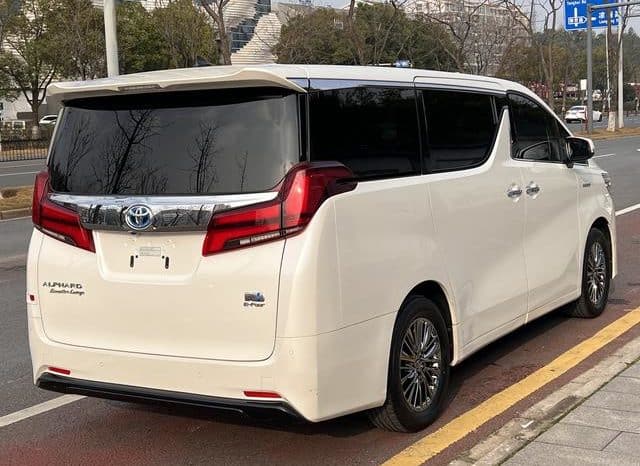 
								Toyota Vellfire (II), 2022 full									