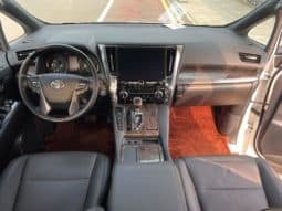 
										Toyota Vellfire (II), 2022 full									