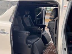 
										Toyota Vellfire (II), 2022 full									