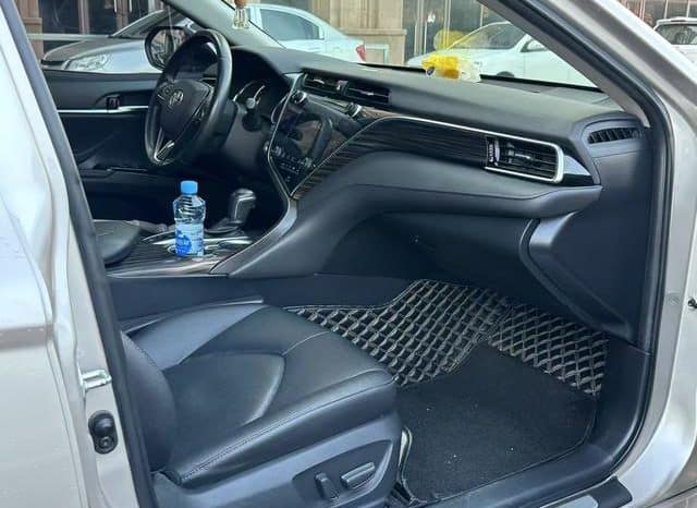 
								Toyota Camry, 2020 full									