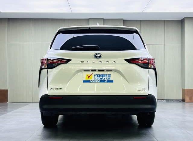 
								Toyota Sienna, 2024 full									