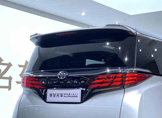 
								Toyota Vellfire (II), 2024 full									