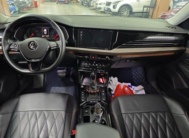 
								Volkswagen Passat Hybrid, 2021 full									