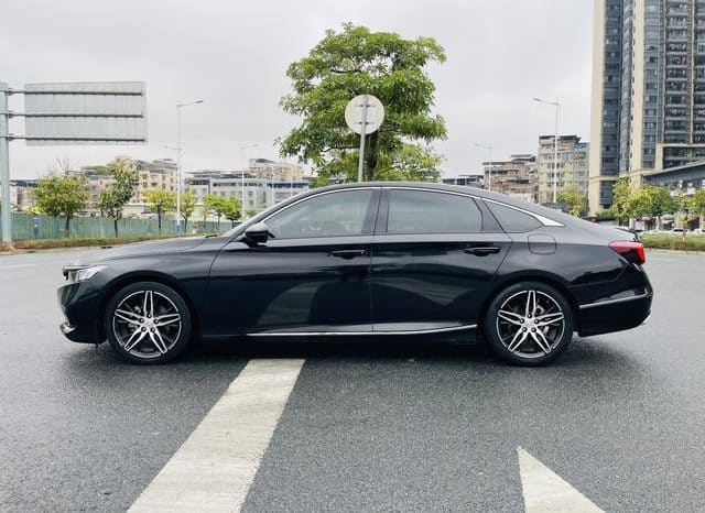 
								Honda Accord, 2022 full									