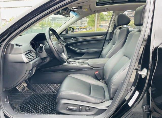 
								Honda Accord, 2022 full									