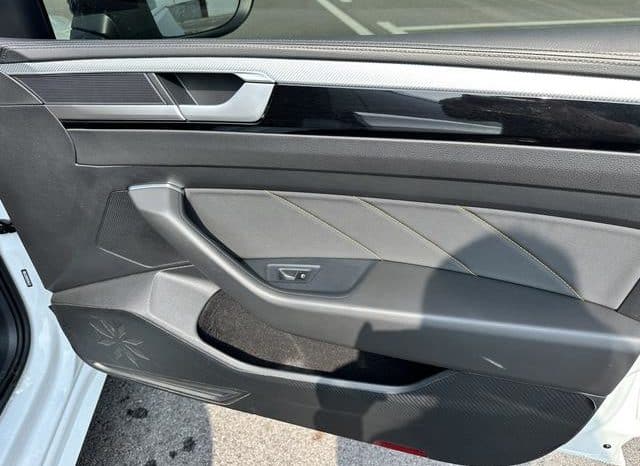 
								Volkswagen Passat CC, 2023 full									