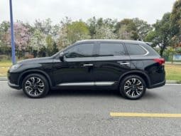 
										Mitsubishi Outlander II, 2021 full									