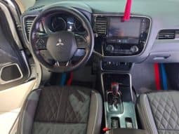 
										Mitsubishi Outlander II, 2022 full									