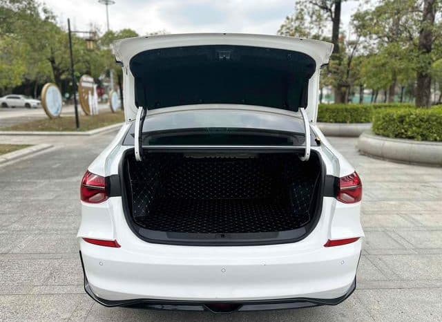 
								Chevrolet Cruze, 2020 full									
