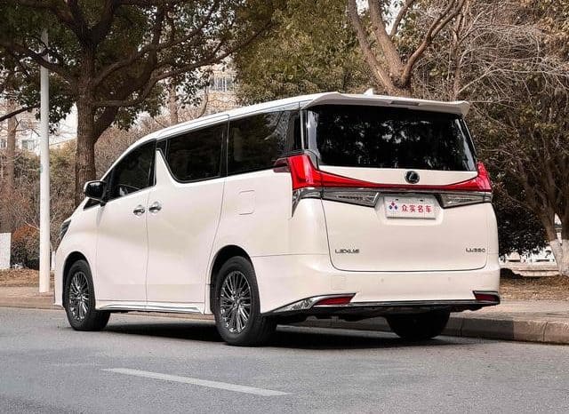 
								Toyota Vellfire, 2023 full									