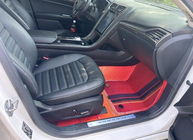 
								Ford Mondeo (V), 2020 full									
