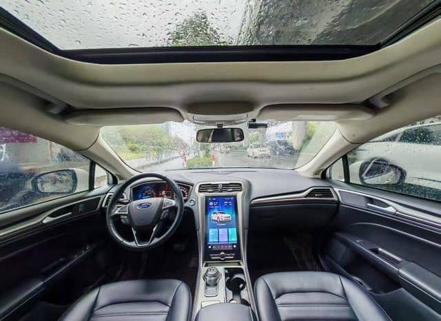 
								Ford Mondeo (V), 2021 full									