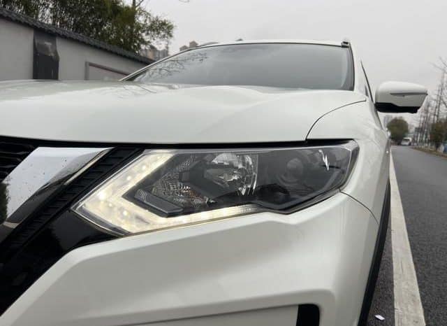 
								Nissan X-Trail (III), 2021 full									