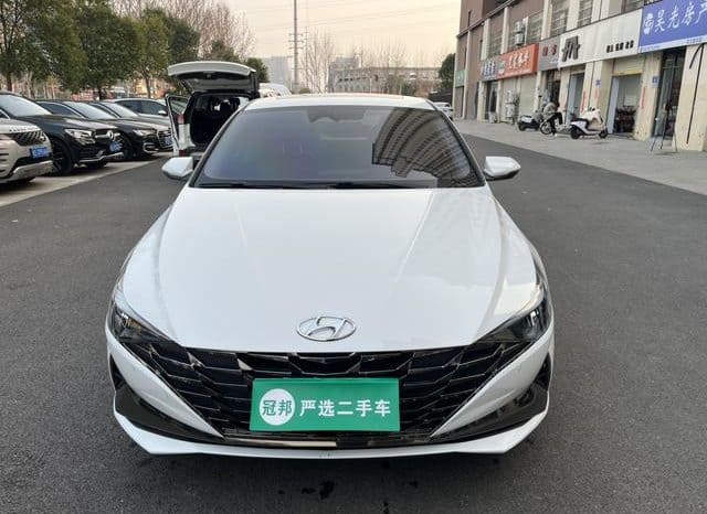 
								Hyundai Elantra (VII), 2023 full									