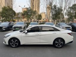 
										Hyundai Elantra (VII), 2023 full									