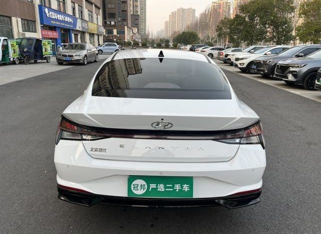 
								Hyundai Elantra (VII), 2023 full									