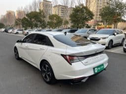 
										Hyundai Elantra (VII), 2023 full									