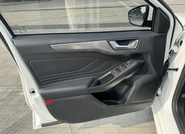 
								Ford Focus, 2020 full									