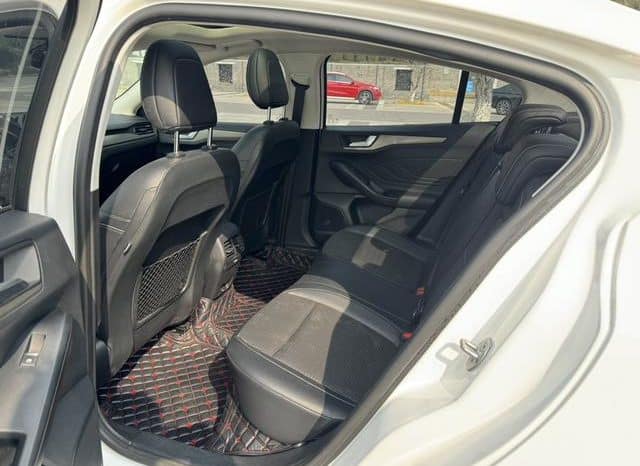 
								Ford Focus, 2020 full									