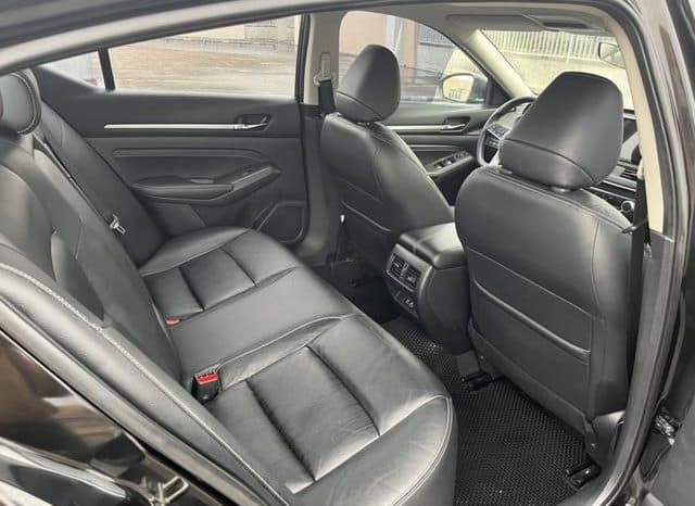 
								Nissan Altima (VI), 2021 full									