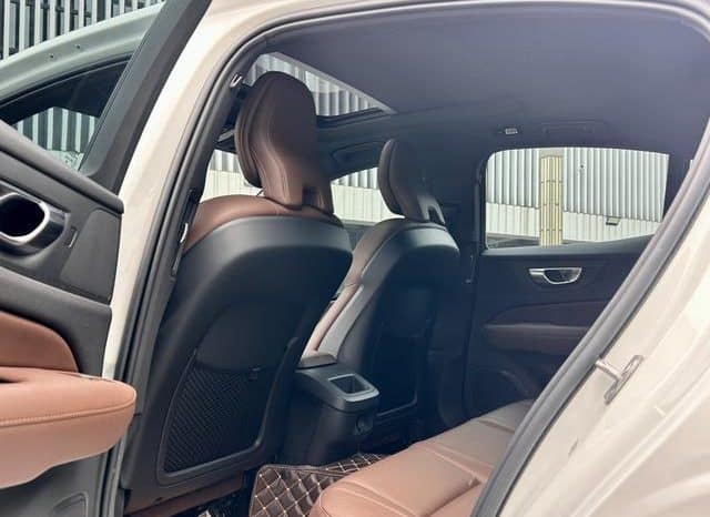
								Volvo S60, 2022 full									