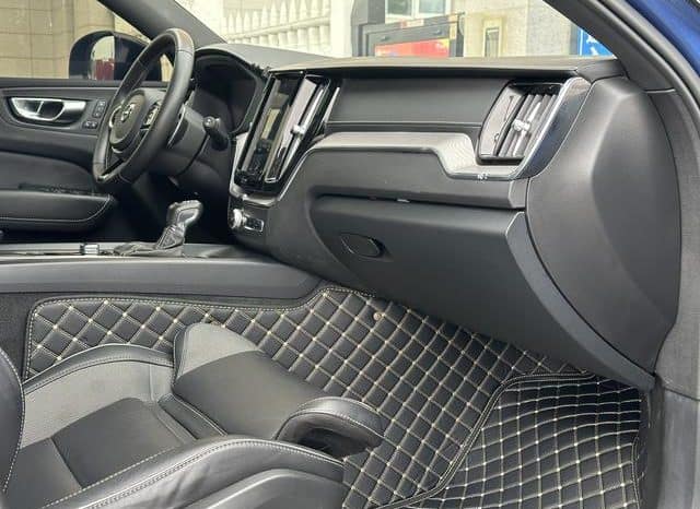 
								Volvo XC60, 2020 full									
