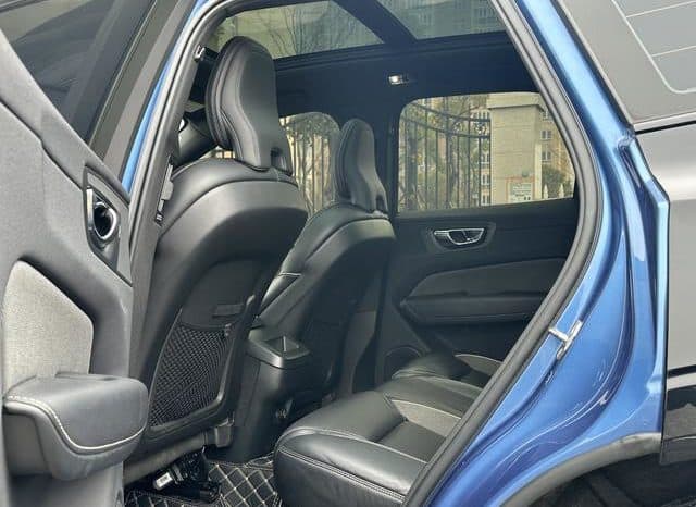 
								Volvo XC60, 2020 full									