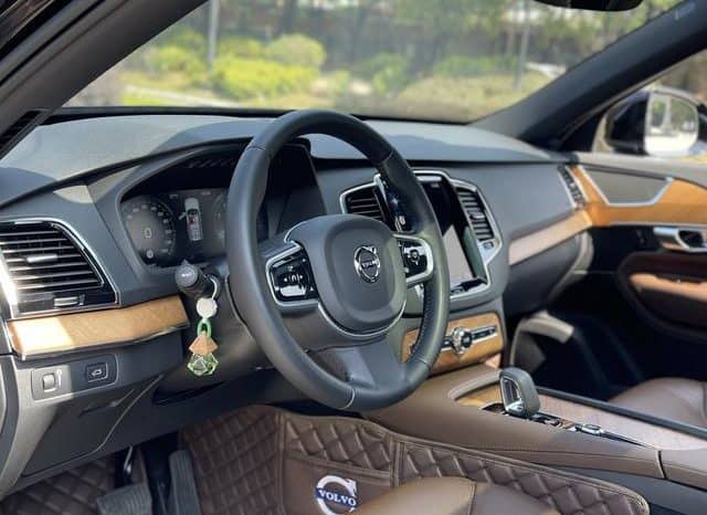 
								Volvo XC90, 2022 full									